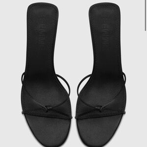 Femme LA Black Maeve Slipper Size 39
